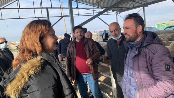 Zamlara isyan eden çiftçi: Çalışmazsam açım!