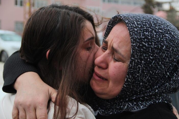 Harkov’da mahsur kalan Merve ailesine kavuştu