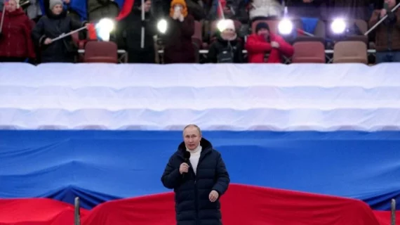 Putin, Ukrayna’daki işgali övdü