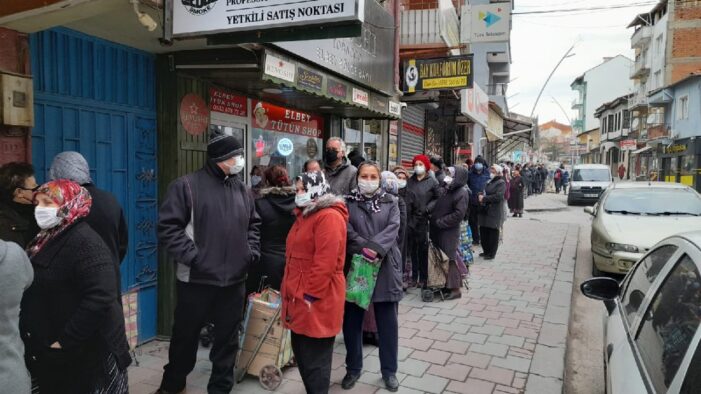 Ucuz yağ ve peçete kuyruğu..