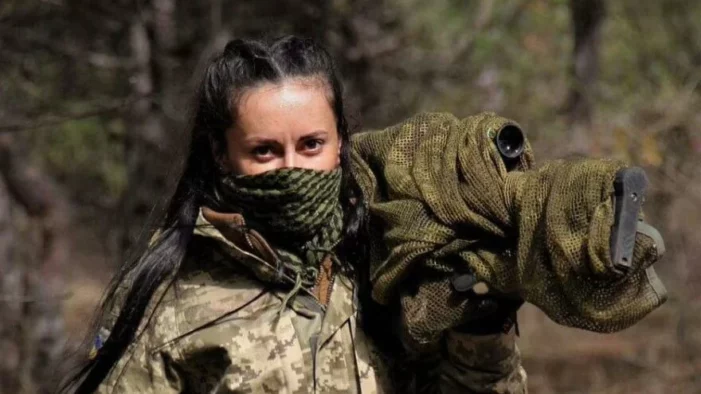 Ukrayna kod adı “Kömür” olan keskin nişancı kadını konuşuyor