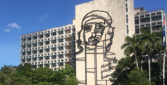 Beste Serim Erbak: Farklı Dünya Küba- Havana