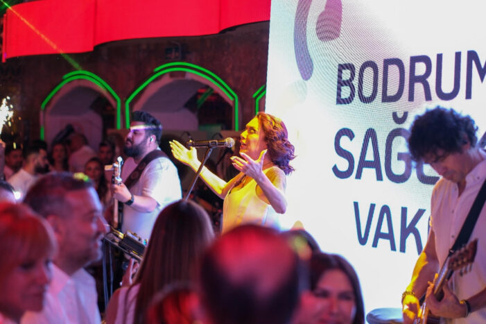 Bodrum  Beyaza Büründü