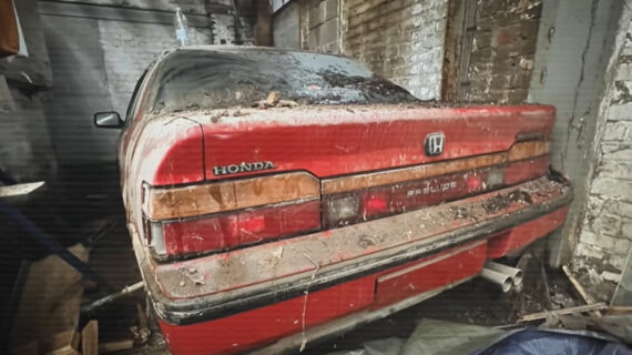 Barış Manço’nun Belçika’daki otomobili Türkiye’ye getiriliyor Barış Manço’nun Belçika’daki otomobili Türkiye’ye getiriliyor