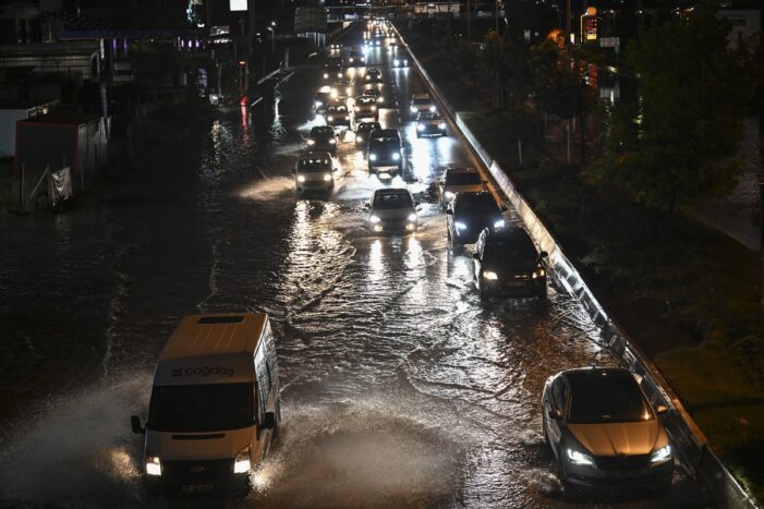 Ankara’da şiddetli yağış: 1 kişi hayatını kaybetti