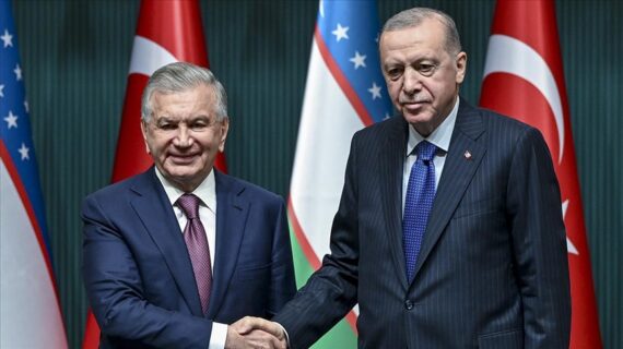 Cumhurbaşkanı Erdoğan Özbekistan Cumhurbaşkanı Mirziyoyev ile telefonda görüştü
