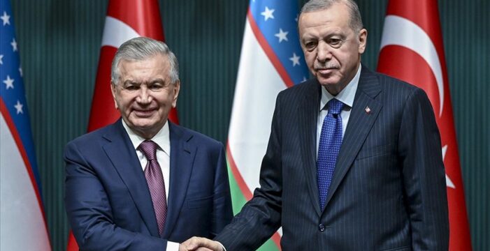 Cumhurbaşkanı Erdoğan Özbekistan Cumhurbaşkanı Mirziyoyev ile telefonda görüştü