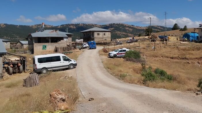 Adana’da erkek dehşeti: Eski eşini öldürdü intihar etti