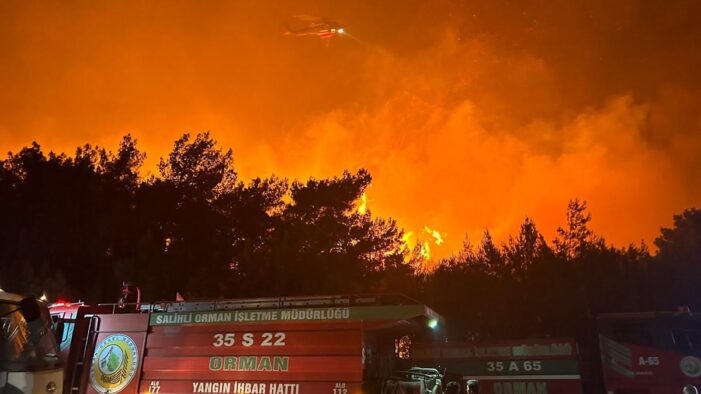 İzmir’de büyük yangın