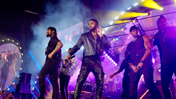 Amerikalı müzisyen Jason Derulo İstanbul Festivali’nde müzikseverlerle buluştu