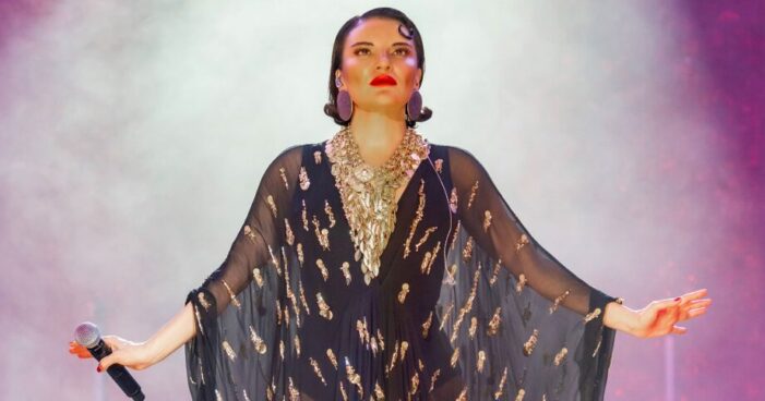 Göksel “Benden Geçti Aşk” (Live 2024)