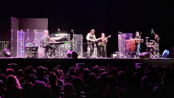 Grammy ödüllü gitarist Al Di Meola, İstanbul’da konser verdi