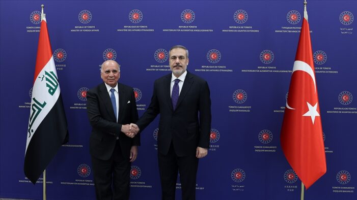 Dışişleri Bakanı Fidan Iraklı mevkidaşıyla telefonda Suriye’deki gelişmeleri görüştü