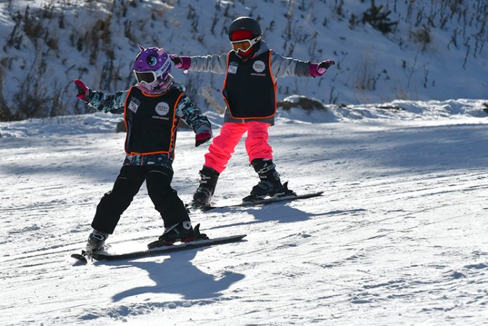 Kristal karıyla ünlü Sarıkamış Kayak Merkezi’nde yoğunluk yaşanıyor