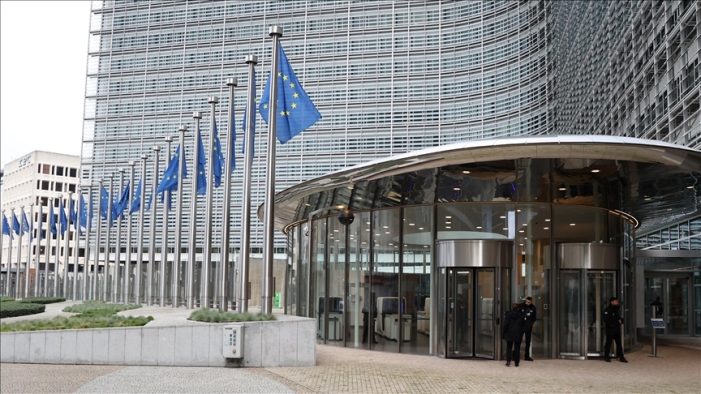 AB Ukrayna’ya “adil kapsamlı ve kalıcı” barış sağlanana dek destek sözünü yineledi