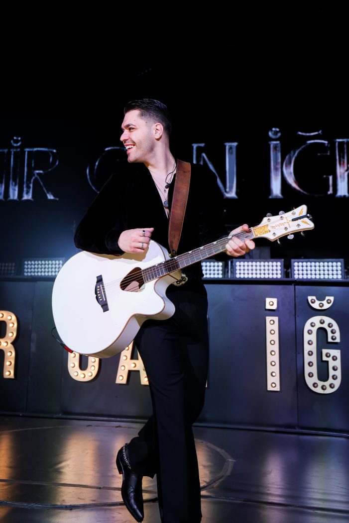 Emir Can İğrek Bostancı Gösteri Merkezi’nde Tarih Yazdı