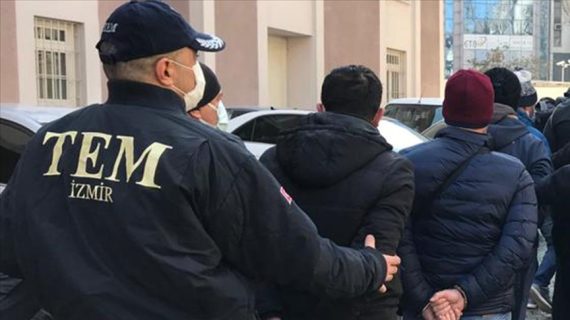 İzmir’de terör örgütlerine yönelik operasyonlarda 11 şüpheli yakalandı