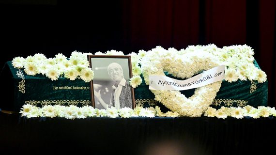 Sanatçı Edip Akbayram için CRR’de tören düzenlendi