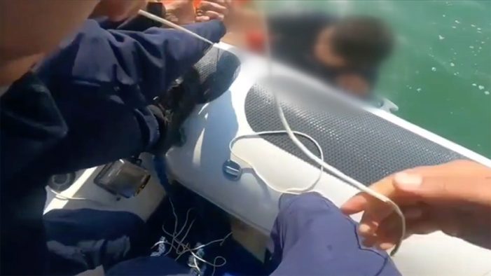 Antalya’da denizde alabora olan teknedeki 4 kişi kurtarıldı