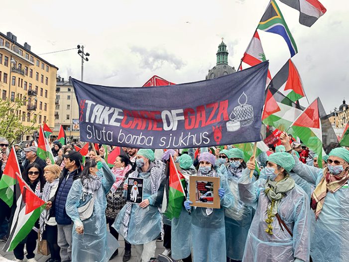 İsveç’te 1 Mayıs gösterilerinde yüzlerce kişi İsrail’in Gazze saldırılarını protesto etti