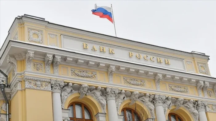 Düşen petrol fiyatları Rus ekonomisini zorluyor