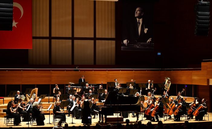 Devlet Senfoni Orkestrası gençler için sahneye çıktı Devlet Senfoni Orkestrası gençler için sahneye çıktı
