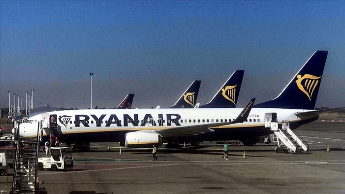 Ryanair’in karı düşük bilet fiyatlarının etkisiyle azaldı
