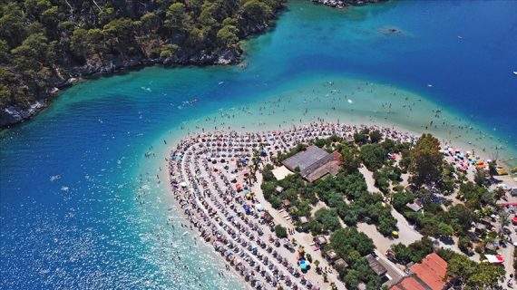 Türkiye dünyada en çok Mavi Bayrak plajına sahip 3. ülke oldu