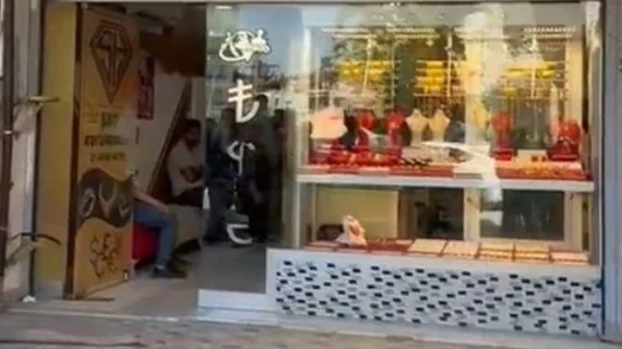 Kuyumcunun cinayet şüphelileri sınırda yakalandı