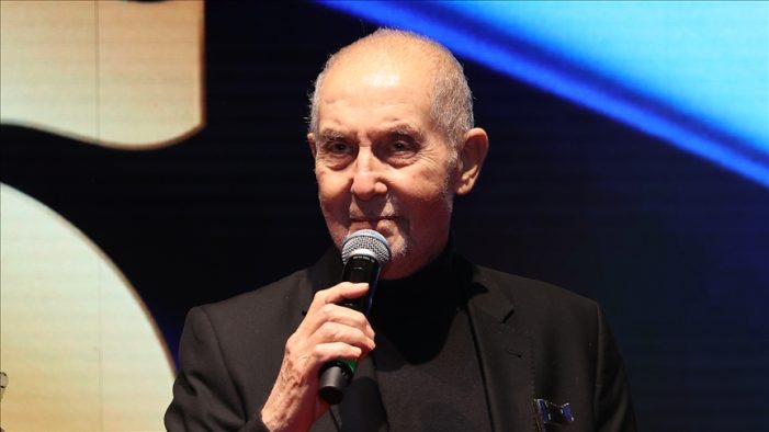 Sanatçı İlhan Şeşen hayatını kaybetti