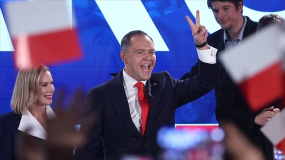 Polonya’da cumhurbaşkanı seçimini yüzde 50,9 ile Nawrocki kazandı
