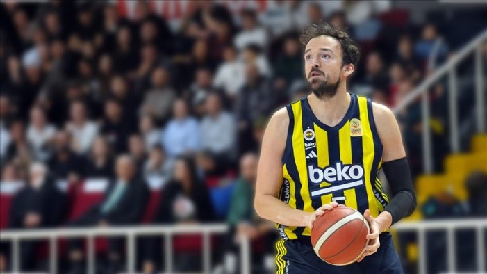 Fenerbahçe Beko oyuncusu Sertaç Şanlı’da birinci evre kas yaralanması tespit edildi