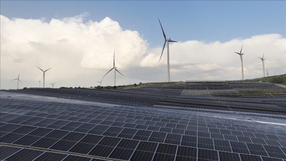Rüzgar ve güneş enerjisinin kurulu güçteki payı yüzde 30’u aştı