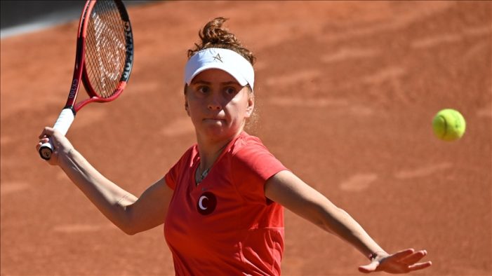 Milli tenisçi Berfu Cengiz Wimbledon’a elemelerin ilk turunda veda etti