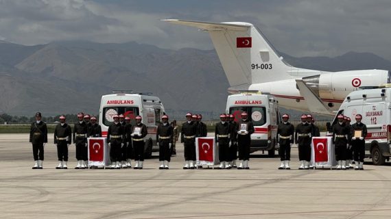 Şehitlerimizi uğurluyoruz