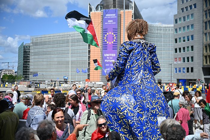 AB Konseyi binası önünde Filistin’e destek gösterisi