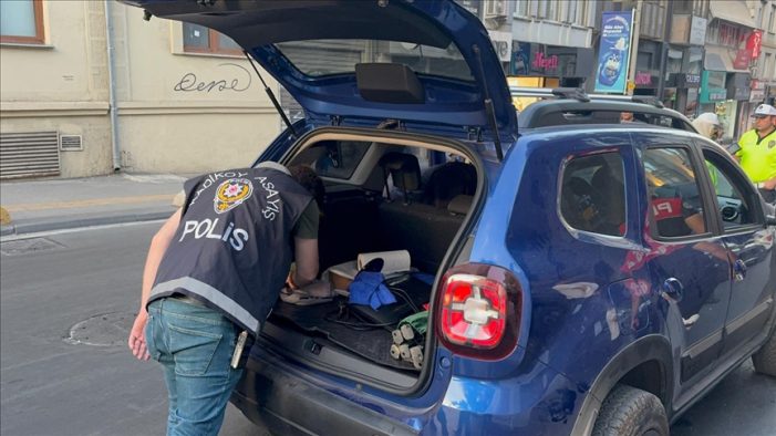 “Huzur İstanbul” uygulamasında çeşitli suçlardan aranan 399 şüpheli yakalandı