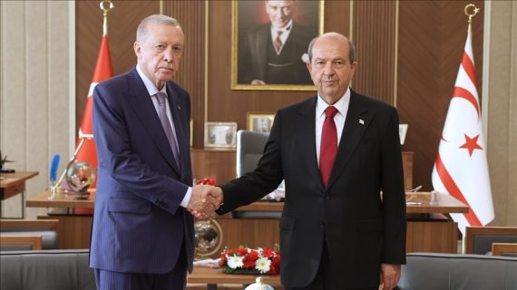 Cumhurbaşkanı Erdoğan KKTC Cumhurbaşkanı Tatar ile görüştü