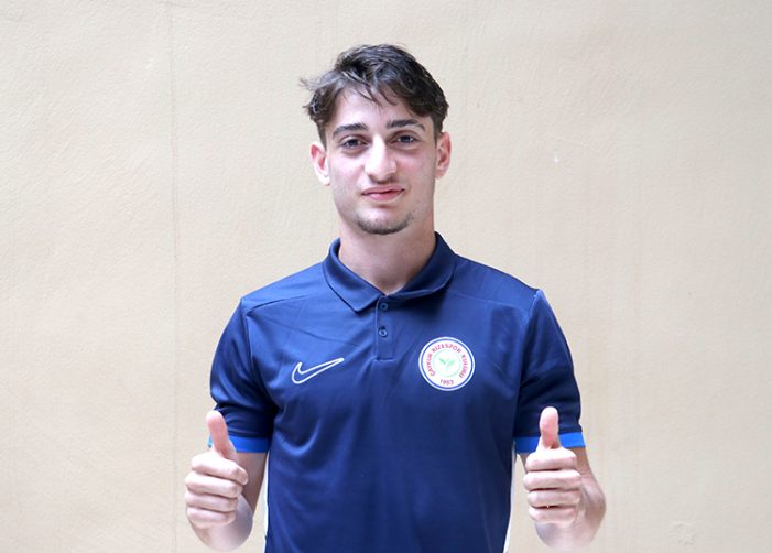 Çaykur Rizespor’un genç oyuncusu Muhammed Süper Lig’deki ilk maçı için gün sayıyor