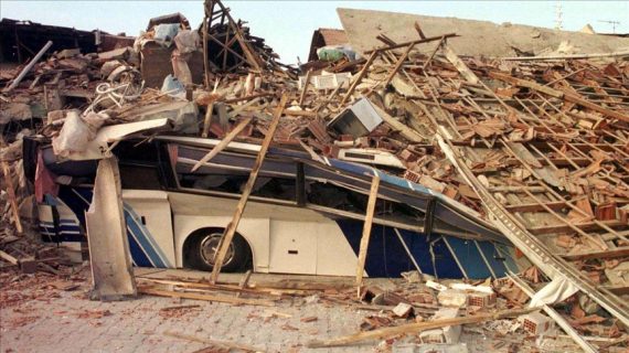 Uzmanlardan 17 Ağustos depreminin yıl dönümünde “afet bilinci” vurgusu