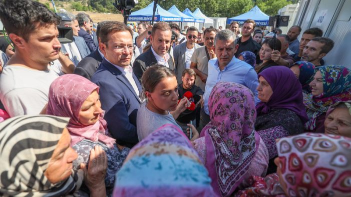 Cumhuriyet Halk Partisi Genel Başkanı Özgür Özel Balıkesir ve Manisa’da