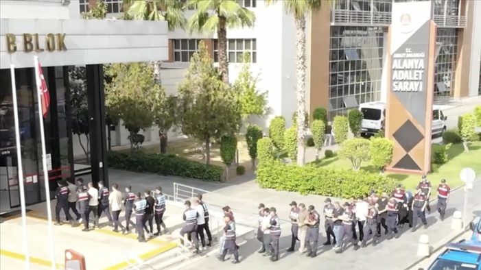 21 ildeki “yasa dışı bahis ve dolandırıcılık” operasyonlarında 8 şüpheli tutuklandı