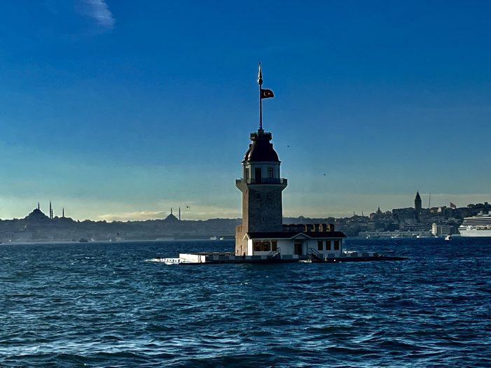 Beste Serim Erbak:İstanbul! Kız Kulesi (2023)