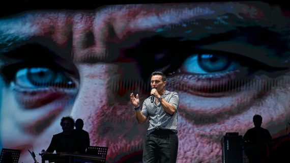 Çim Konserleri’nde Mustafa Sandal coşkusu