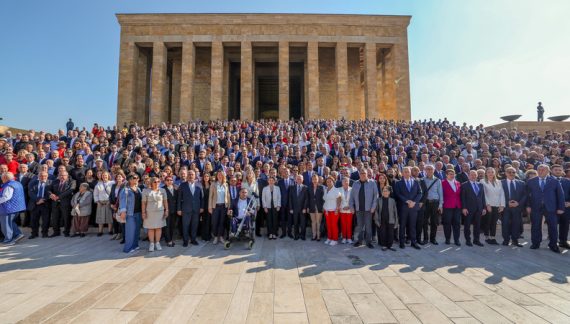 CHP 102 Yaşında… CHP Lideri Özgür Özel: “Bugün Ağır Saldırılar Altında Olan Partimizi Ne Olursa Olsun Savunacağız”