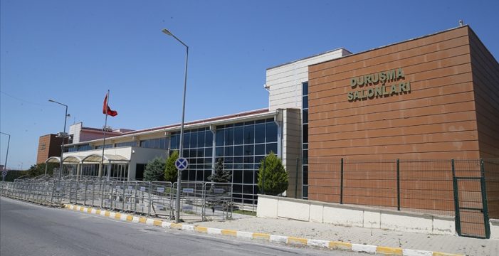 Ekrem İmamoğlu mahkemede aylık gelirini açıkladı