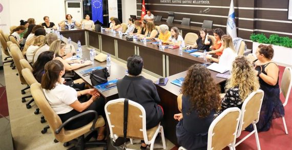 Kadına Şiddete Karşı Narlıdere’de Dayanışma Buluşması