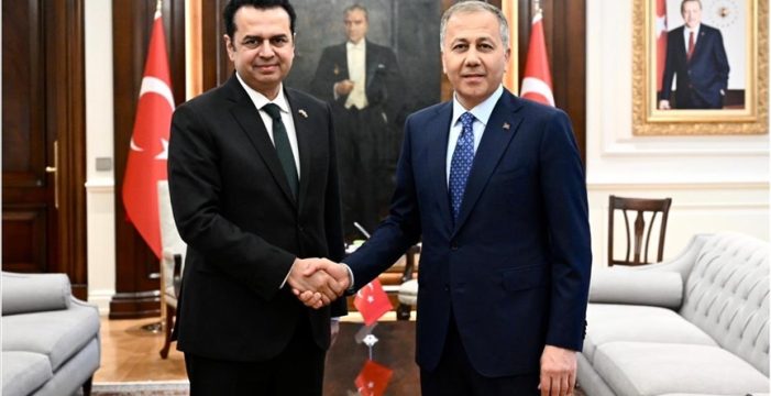 İçişleri Bakanı Yerlikaya Pakistan İçişleri ve Narkotik Kontrolden Sorumlu Devlet Bakanı Chaudhry ile görüştü İçişleri Bakanı Yerlikaya Pakistan İçişleri ve Narkotik Kontrolden Sorumlu Devlet Bakanı Chaudhry ile görüştü