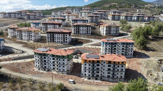 Osmaniye’de 819 deprem konutu ay sonuna kadar tamamlanacak