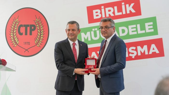 CHP Genel Başkanı Özel’den KKTC Cumhurbaşkanı Erhürman’a Tebrik Telefonu